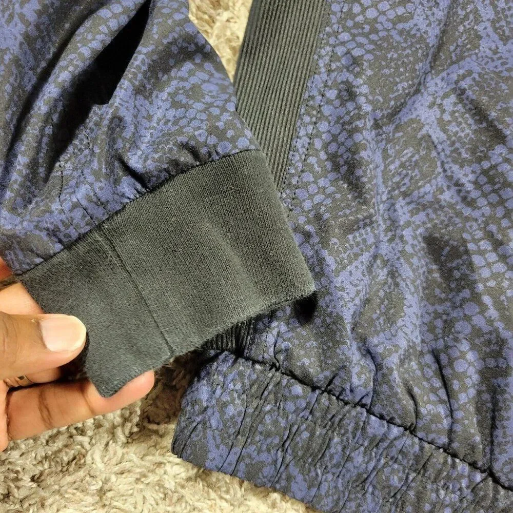 Athleta Brooklyn Track Bomber Jacket Womens X-Small XS Snake Print Blue Full Zip - Picture 6 of 8